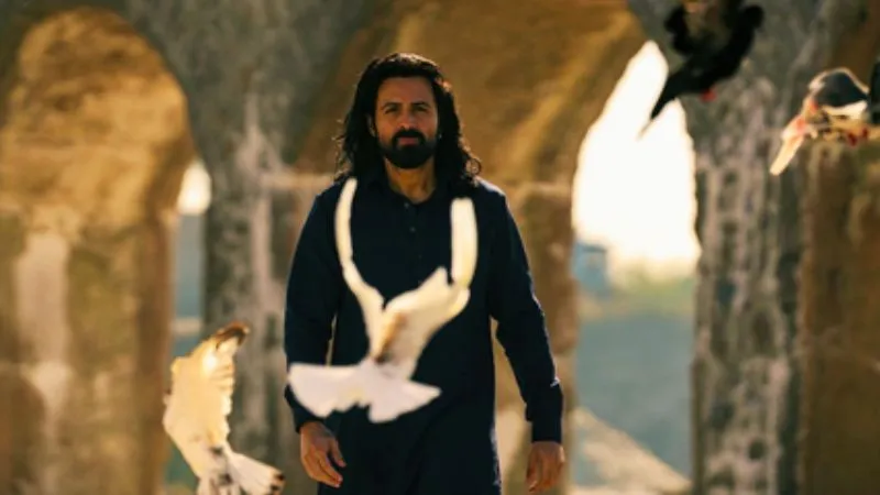 Awarapan 2 Review: इमरान हाशमी की शिवम पंडित के किरदार में दमदार वापसी, दर्द और अधूरे इश्क की कहानी जिसने पुराने जख्म फिर ताजा कर दिए