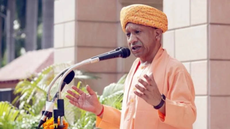 80वें स्वतंत्रता दिवस पर CM योगी का संदेश, बोले- 140 करोड़ भारतवासियों के समान योगदान से ही बनी रहेगी आजादी