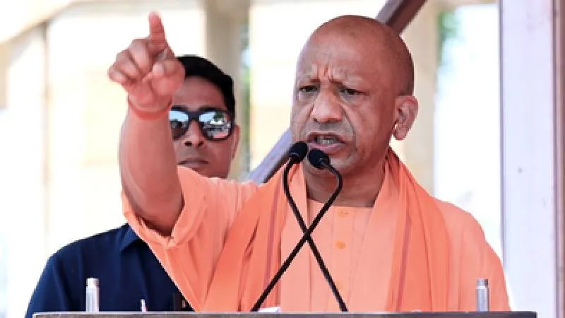 JPNIC पर CM योगी का अखिलेश यादव पर बड़ा हमला, बोले- 200 करोड़ का प्रोजेक्ट 864 करोड़ में भी अधूरा