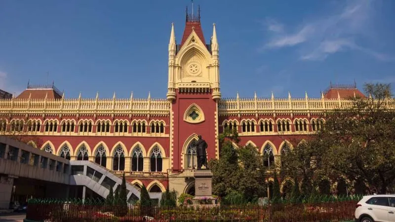 ‘गा लेंगे तो आसमान नहीं टूट पड़ेगा’, मदरसों में वंदे मातरम् पर HC की बड़ी टिप्पणी, ईसाई स्कूलों पर भी पूछा सवाल