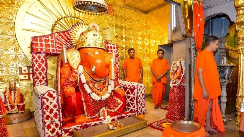 1 सितंबर का पंचांग: चतुर्थी के बाद पंचमी, जानें शुभ मुहूर्त से लेकर राहुकाल और दिशाशूल तक पूरा समय