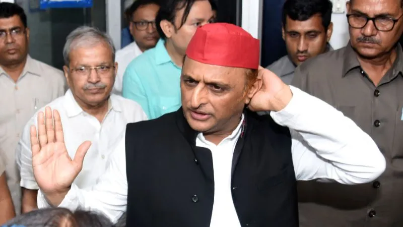 हार के खतरे से बौखलाए अखिलेश यादव, फर्जी आंकड़ों और प्रोपेगेंडा का ले रहे सहारा!
