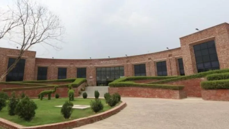 JNU में लगे उमर खालिद और शरजील इमाम की रिहाई के नारे! लेफ्ट के विरोध में उतरा ABVP, बीच कार्यक्रम मचा बवाल