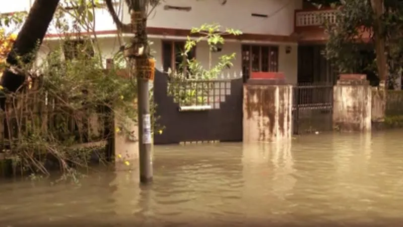 केरल: भारी बारिश बनी लोगों के मुसीबत, अब तक 21 की हुई मौत, छह लापता