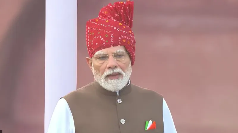 ‘देश विकास की राह पर दौड़ रहा’, लाल किले से PM मोदी बोले- भारत के प्रति नजरिया बदलने को मजबूर