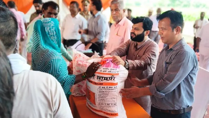योगी सरकार ने तेज किया बाढ़ प्रभावित जिलों में राहत-बचाव कार्य, एनडीआरएफ की टीमों को किया पूर्ण सक्रिय