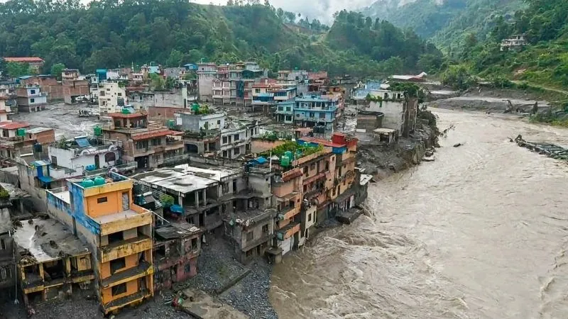 बाढ़ से बेहाल नेपाल में फिर भूकंप के झटके, चीन भी कांपा, दो झील जो ला सकते हैं बड़ी तबाही!