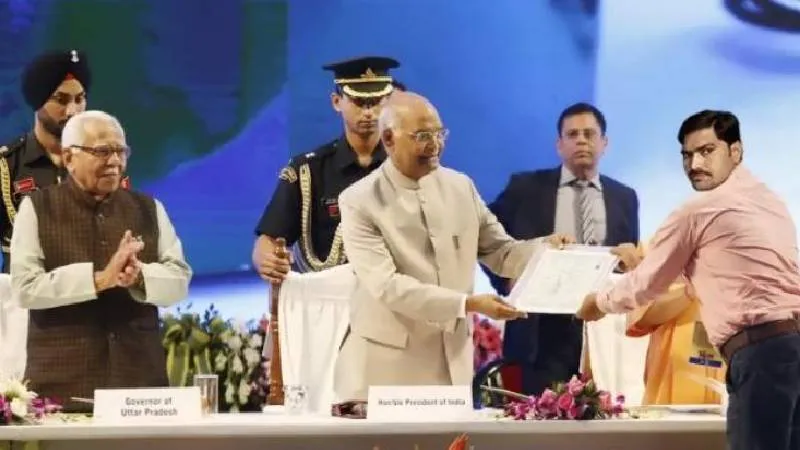 योगी सरकार की ओडीओपी योजना से बदली राजन की तकदीर, टेराकोटा ने दिलाई नई पहचान