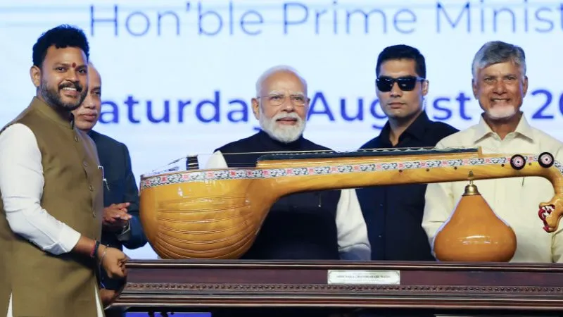 ‘पहले एक ही परिवार पर थे एयरपोर्ट के नाम…’ कांग्रेस पर PM मोदी का बड़ा वार, आंध्र प्रदेश को दी बड़ी सौगात