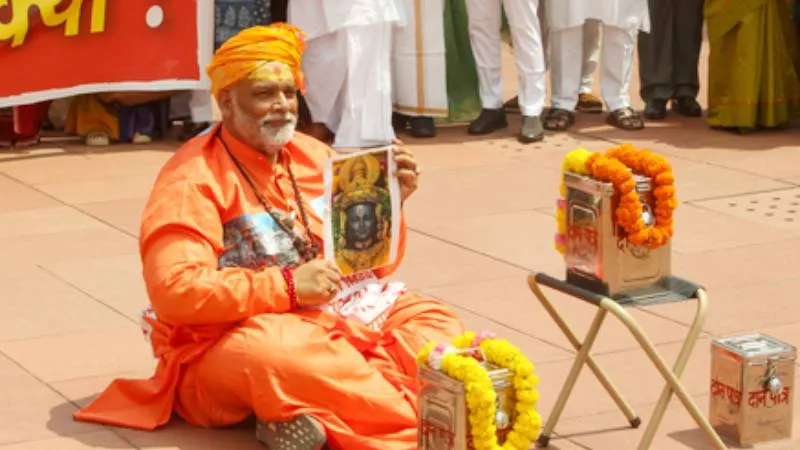 पप्पू यादव के खिलाफ लखनऊ में बड़ा प्रदर्शन, शवयात्रा निकाली, 'सिर काटने' पर 51 लाख का ऐलान