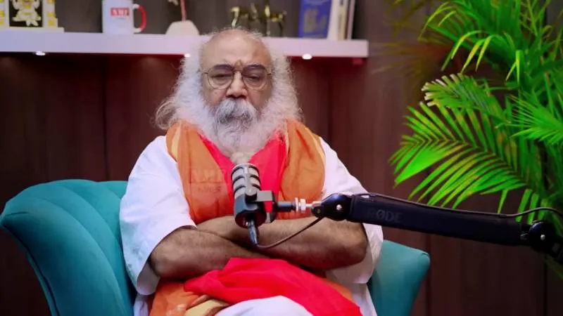 FCRA, ईसाई, Rahul Gandhi और Modi-Shah पर बोलते हुए Acharya Pramod ने गांधी परिवार का छुपा राज खोला!