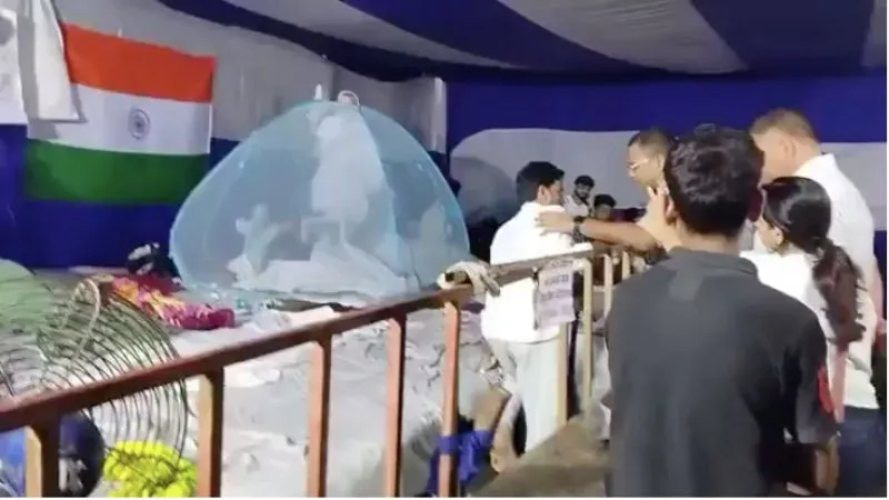 रांची में JPSC-JSSC धरना स्थल पर देर रात पहुंचे पुलिस के अधिकारी, छात्र नेताओं ने लगाया भूख हड़ताल खत्म कराने का आरोप