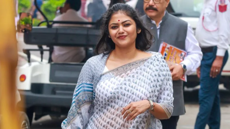 'जवाब सुनने से भागते हैं...', अमित शाह का बचाव कर सायोनी घोष ने विपक्ष पर साधा निशाना