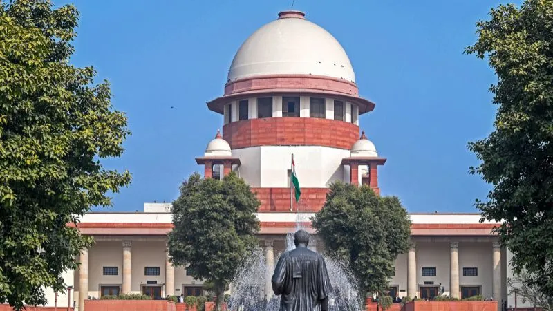 पाकिस्तान समर्थक होने का आरोप... 82 वर्षीय खालिद काजी क्यों जाना चाहते हैं कश्मीर? सुप्रीम कोर्ट ने केंद्र से मांगा जवाब
