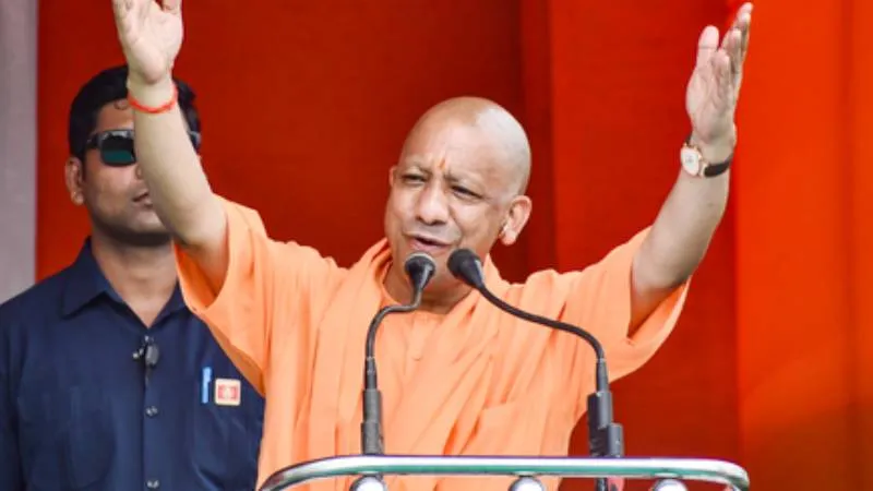15 अगस्त पर योगी सरकार की खास पहल, यूपी के सभी 75 जिलों में बनेगी ‘वंदे मातरम् वाटिका’