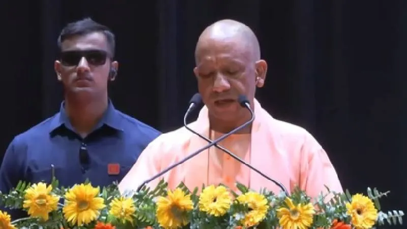 योगी कैबिनेट का बड़ा फैसला, 60 साल से अधिक उम्र की महिलाएं यूपी रोडवेज की बसों में करेंगी निशुल्क यात्रा