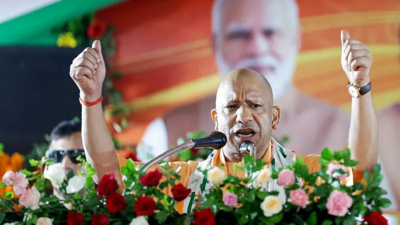 Raksha Bandhan Special: रक्षाबंधन पर महिलाओं को CM योगी का बड़ा तोहफा, यूपी में 3 दिन तक मुफ्त बस यात्रा कर सकेंगी महिलाएं