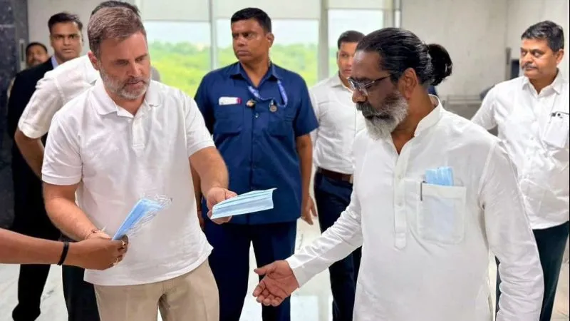 ‘डियर हेमंत जी खुद जाकर छात्रों से मिलें…’, राहुल गांधी ने झारखंड CM को लिखा लेटर, क्यों याद दिलाया संविधान