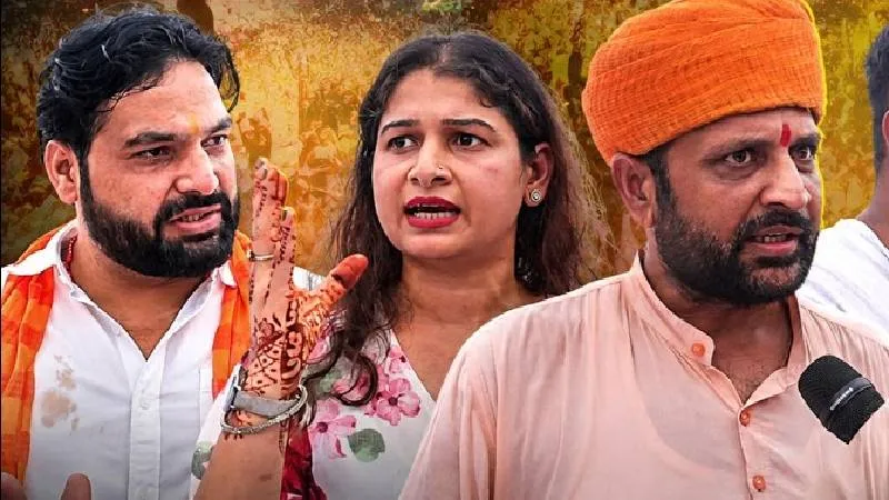 जंतर-मंतर पर UGC को लेकर सवर्णों का धरना-प्रदर्शन