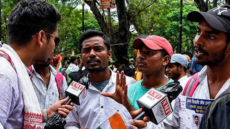 Dipke पर भड़क उठे Ranchi में विधानसभा का घेराव करने निकले लाखों छात्र, खोल डाली CJP की पोल!