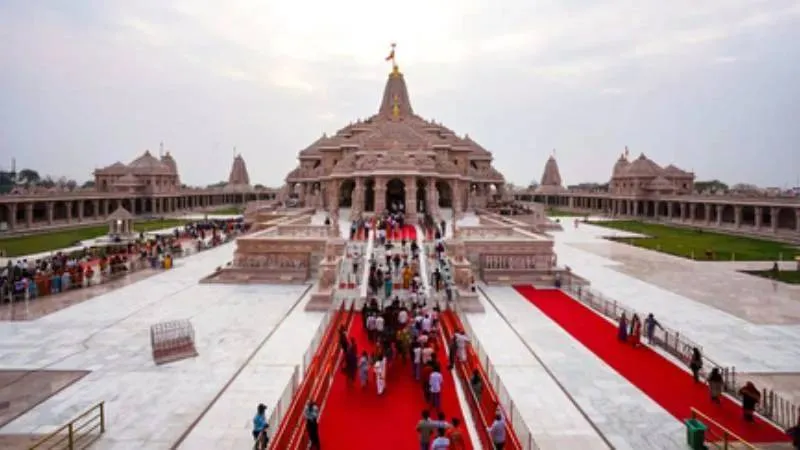 अयोध्या में शनिवार से शुरू होगा सावन झूला मेला, मणिपर्वत पर होगा भव्य झूला विहार