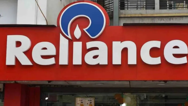 Jio का बड़ा ऑफर! ₹300 में 1 साल तक पुरानी कीमत पर रिचार्ज की गारंटी
