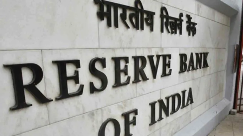 महंगाई को लेकर RBI अलर्ट...FY27 में 5% रहने का अनुमान, छोटी अवधि में बढ़ सकती है दर; जानिए आम आदमी पर क्‍या होगा असर?