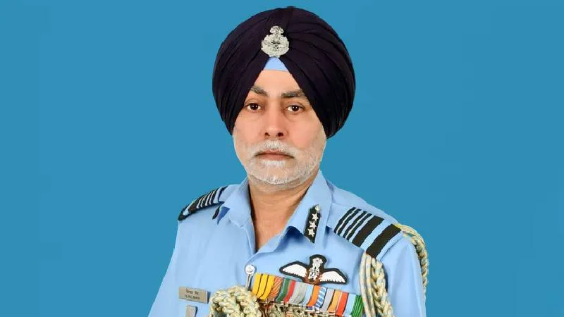 एयर मार्शल तेजपाल सिंह ने संभाली वायुसेना की बड़ी ज़िम्मेदारी, ए.एन. प्रमोद बने नौसेना के उप प्रमुख
