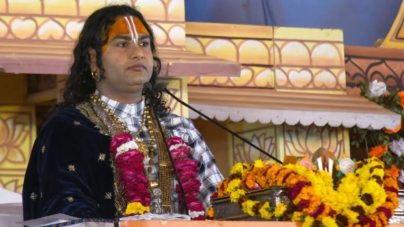 स्वरा भास्कर के 'पद्मावत' बयान पर अनिरुद्धाचार्य का करारा जवाब, बोले- चरित्रवान ही चरित्रवान का सम्मान करेगा