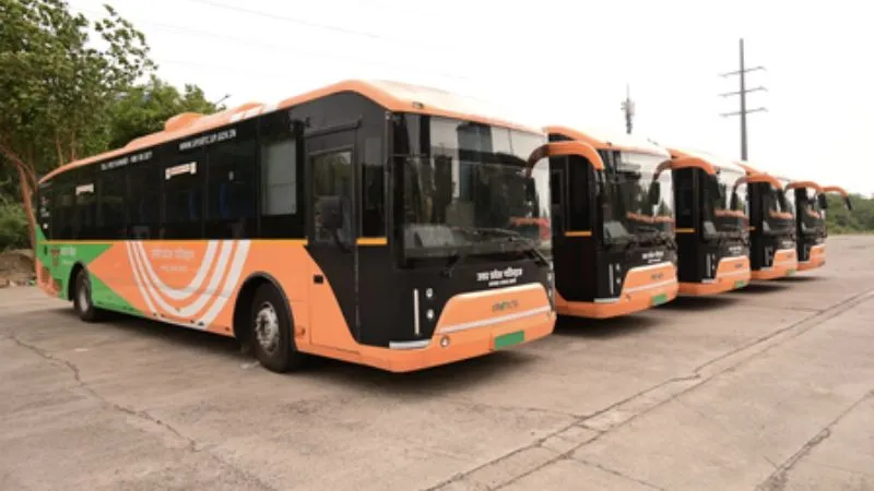 दिव्यांगजनों के लिए योगी सरकार का बड़ा तोहफा, UPSRTC बसों में QR कोड स्कैन करते ही मिलेगा फ्री टिकट