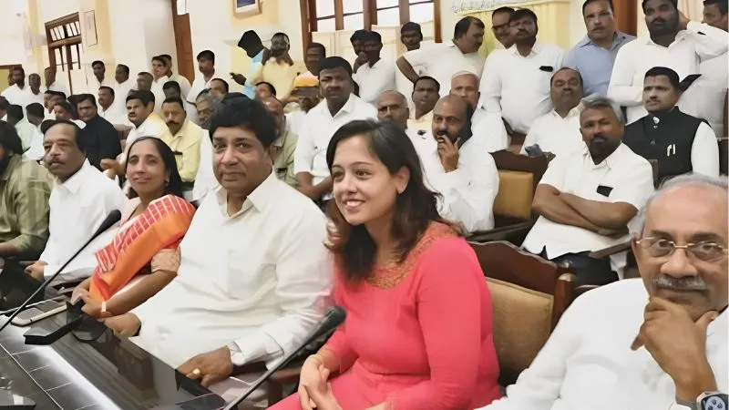 6 महीने से नहीं की ड्यूटी, फिर भी मिली पूरी सैलरी, फंस गई कांग्रेस विधायक की डॉक्टर भतीजी, गिरी गाज