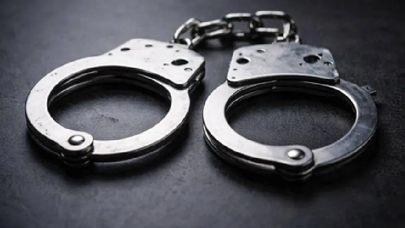 जमुई में बाइक से जा रहे लड़का-लड़की से अभद्रता, वायरल वीडियो के बाद पुलिस ने लिया एक्शन, 3 गिरफ्तार