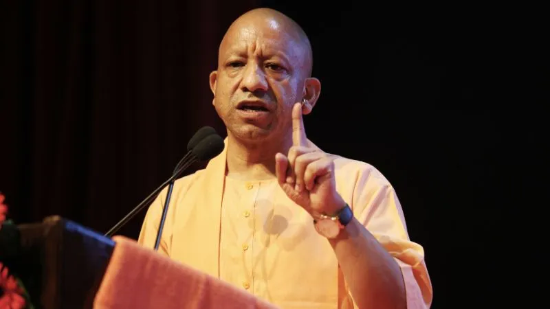 UP में भारत टैक्सी की एंट्री, किसानों को मिलेगा सस्ता कर्ज; CM योगी आज करेंगे दो बड़ी योजनाओं का शुभारंभ