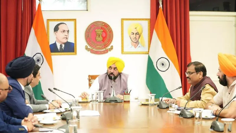 ‘पंजाब को इंडस्ट्रियल हब बनाने को प्रतिबद्ध’, CM भगवंत मान ने की CII के डेलिगेशन से मुलाकात, फसली अवशेष प्रबंधन पर हुई बात