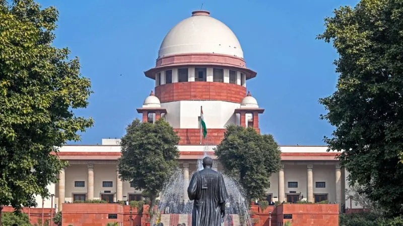 कंप्लीट बैन भी नहीं, 24 घंटे फोड़ने की अनुमति भी नहीं...दिवाली से पहले पटाखों पर सुप्रीम कोर्ट का बड़ा फैसला, जानें डिटेल