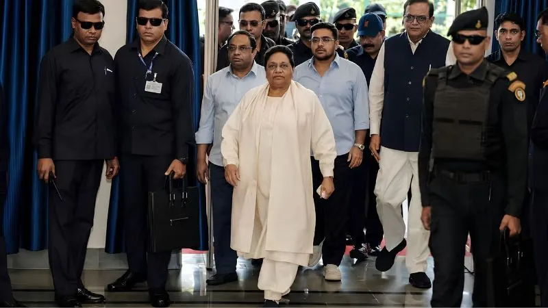 BSP की राजनीतिक जिम्मेदारी पर मायावती का बड़ा फैसला, आकाश के बाद अब इस भतीजे को सौंपेंगी बड़ी जिम्मेदारी