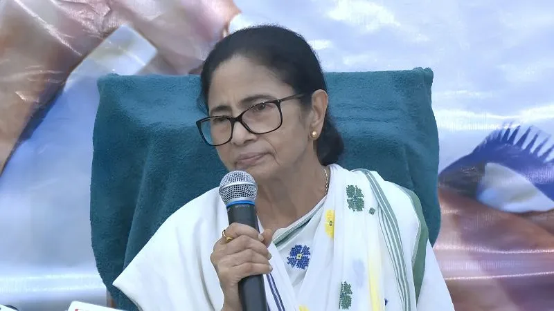 ‘लोकतंत्र का काला दिन…’, नंदीग्राम उपचुनाव से पहले ममता बनर्जी की प्रत्याशी ने वापस लिया नाम, भड़क गईं दीदी
