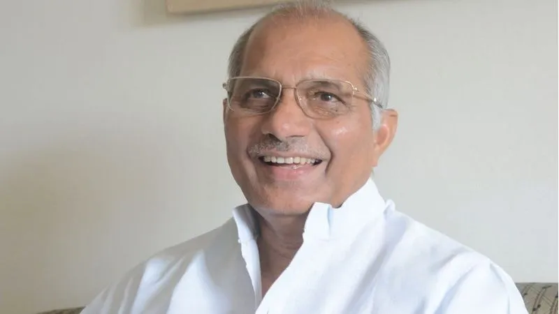 ‘अखिलेश को गाय के गोबर में बदबू आती है, योगी के लिए चंदन की तरह पवित्र’, सपा चीफ पर मंत्री धर्मपाल सिंह का बड़ा हमला