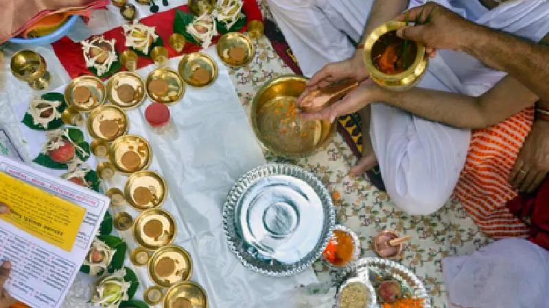 गया के बाद बोधगया क्यों पहुंचते हैं श्रद्धालु? जानिए पिंडदान और तर्पण का धार्मिक महत्व