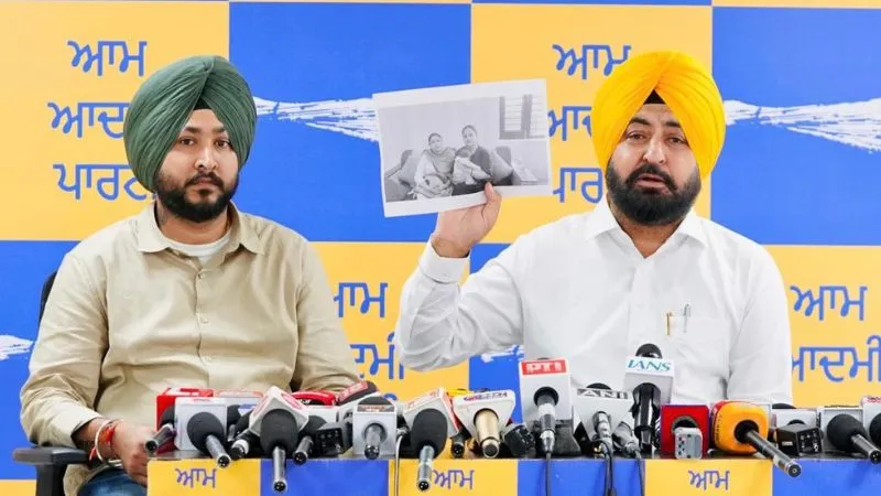 ‘हम पंजाबी हैं, डरने वाले नहीं…’, भतीजे के घर ED की छापेमारी पर मंत्री हरदीप सिंह मुंडियां ने BJP पर साधा बड़ा निशाना