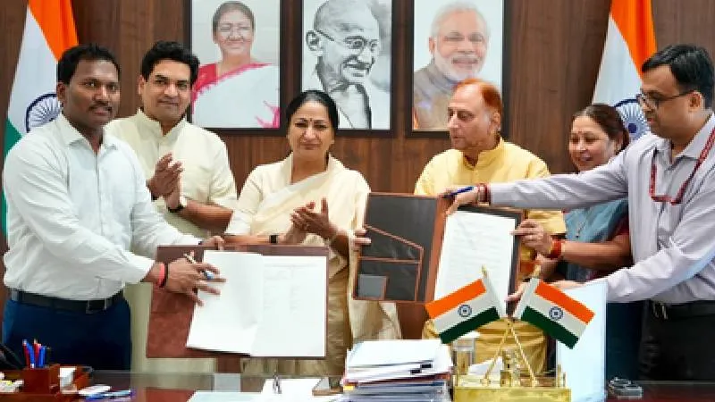 चांदनी चौक का ऐतिहासिक टाउन हॉल बनेगा ‘ग्लोबल हेरिटेज सेंटर’, दिल्ली सरकार और MCD के बीच हुआ MoU
