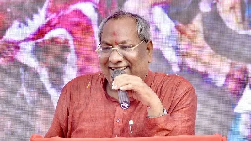 संजय निषाद ने साधा विपक्ष पर निशाना, बोले- मछुआरा समाज वोटों की दलाली करने वालों को पहचाने