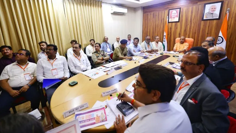UP इंटरनेशनल ट्रेड शो 2026 के जरिए ग्लोबल होगा आगरा, 36 उद्यमी लगाएंगे 60 स्टॉल, कारोबार के लिए मिलेगा वैश्विक बाजार