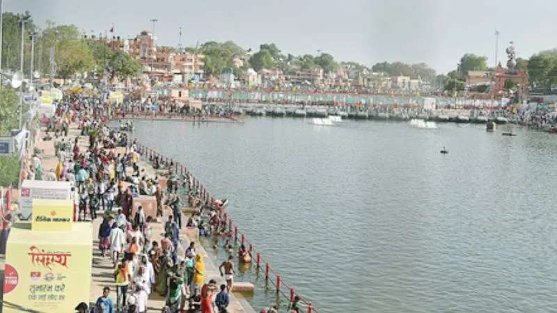 Pitru Paksha 2026: उज्जैन के सिद्धवट में क्यों किया जाता है पिंडदान? जानें धार्मिक महत्व