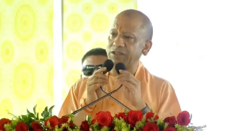 योगी सरकार में जनसुनवाई व्यवस्था को प्रभावी बनाने पर जोर, ऊर्जा मंत्री ने अधिकारियों को दी चेतावनी