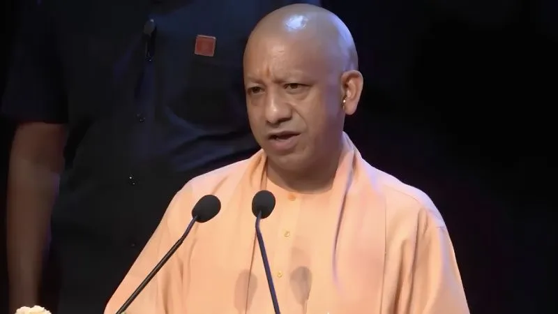 'श्रम का शोषण न हो, अन्याय न हो...', CM योगी ने किया यूपीसीओएस का शुभारंभ, 5 लाख आउटसोर्स कर्मियों को मिलेगा लाभ