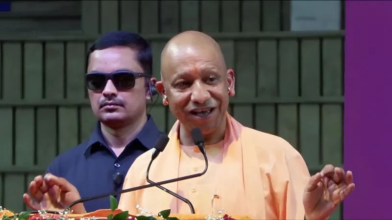 काशी के हुनर को मिलेगा ग्लोबल मंच... योगी सरकार के यूपी ट्रेड शो में दिखेगी बनारसी विरासत की चमक