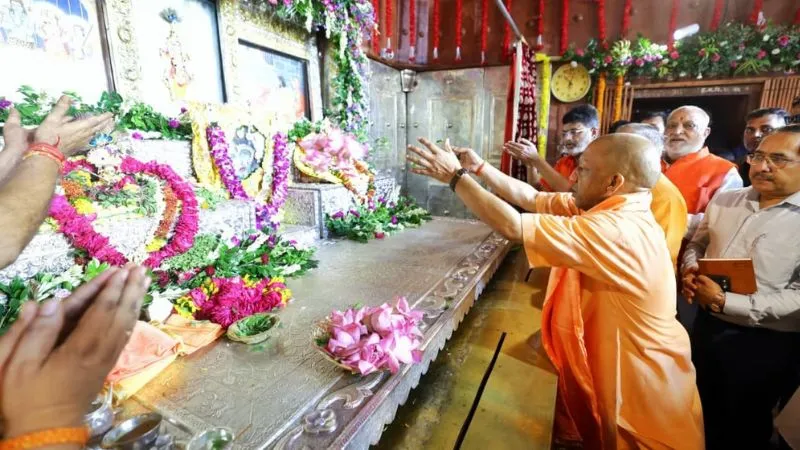 ‘अयोध्या काशी की तर्ज पर…’, श्रीकृष्ण जन्मभूमि से CM योगी का बड़ा ऐलान, विपक्ष पर भी साधा बड़ा निशाना