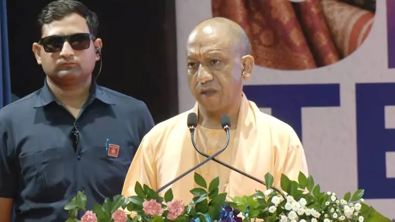 यूपी का मतलब अल्टीमेट पोटेंशियल, टेक्सटाइल सेक्टर बनेगा नई औद्योगिक ताकत: CM योगी आदित्यनाथ