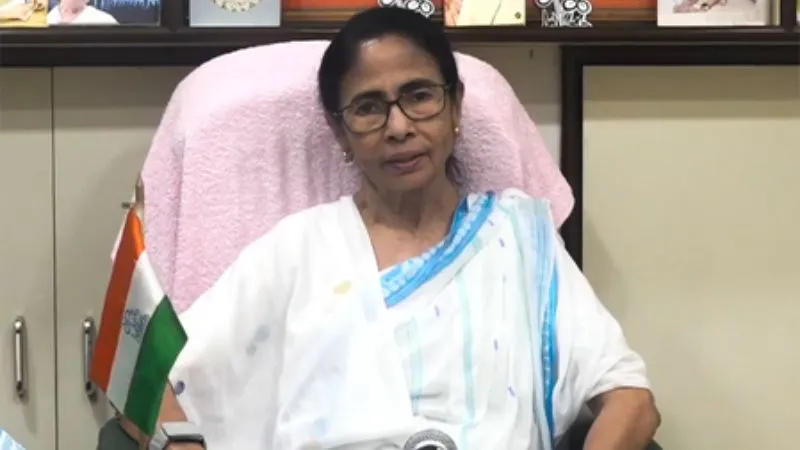 ममता बनर्जी का बड़ा फैसला...खुद नहीं लड़ेंगी चुनाव, इस चेहरे पर किया भरोसा; जानिए कौन हैं संचिता प्रधान डे?